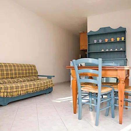 Apart-hotel Le Residenze Di Santa Costanza - Il Lentisco 3*